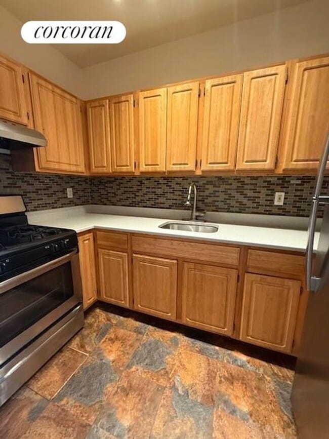Building Photo - 23 E 126th St Rental