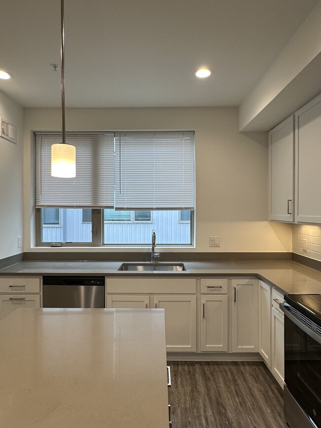 Building Photo - 3002 Birchview Walk Rental