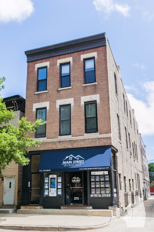 Building Photo - 2318 N Southport Ave