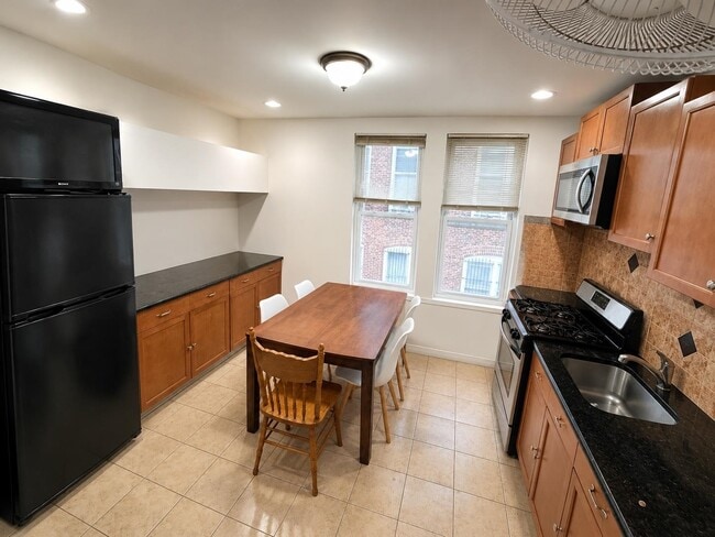 Photo - 2305 Kerrigan Ave Unit 2