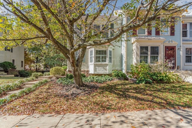 Building Photo - 8512 Laurel Oak Dr