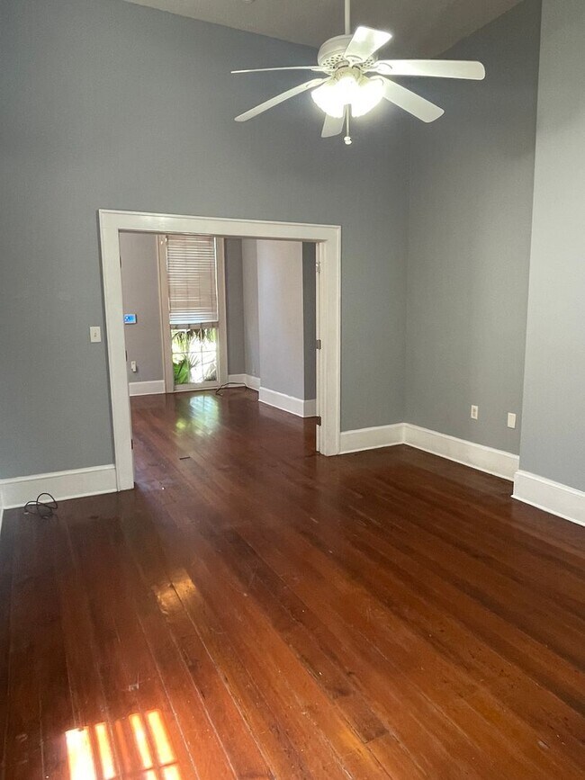 Photo - 1BD/1BA Shotgun with Laundry in Unit and Private Courtyard