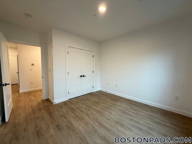 Building Photo - 199 Gardner St