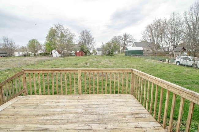 Photo - 330 Hugh Hunter Rd