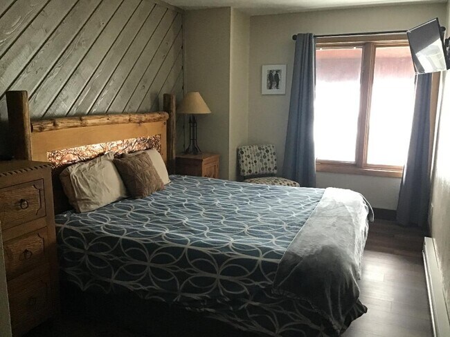 Photo - 305 S Park Ave Unit 300-Cimarron