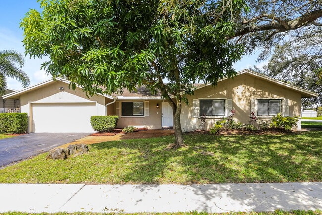 Building Photo - 6801 SW 43rd St Rental