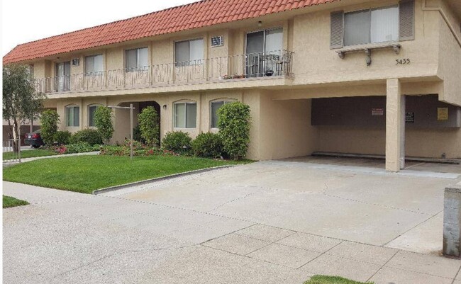 Building Photo - 3435 Jasmine Ave Unit 6 Rental