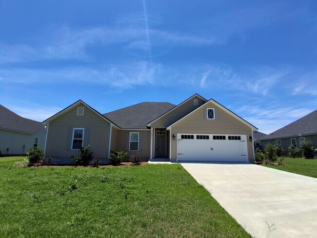 Beautiful 4 Bedroom Home in North Lowndes ... - Beautiful 4 Bedroom Home in North Lowndes ...