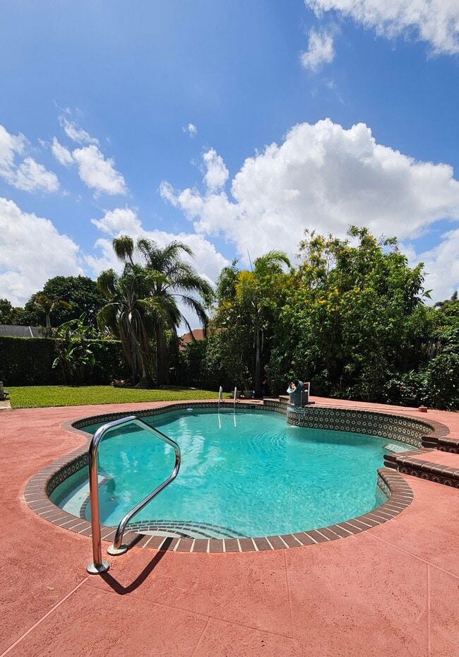 Photo - 12157 Sycamore Ln