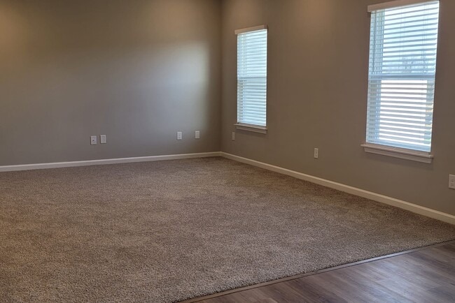 Photo - 3441 Alder Ave