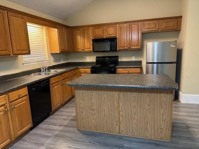 Photo - 2166 Spring Grove E