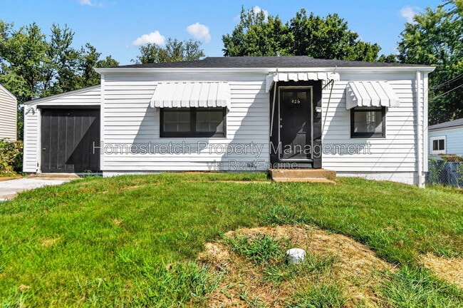426 Plaza Ave