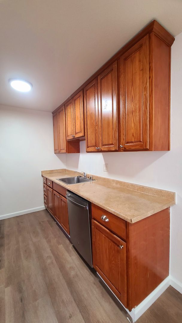 Photo - 4556 Ashcroft Ave Unit 41