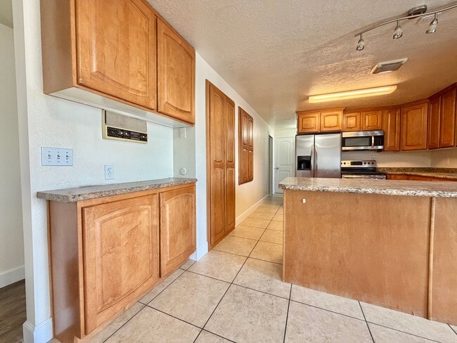 Photo - 250 N 360 W