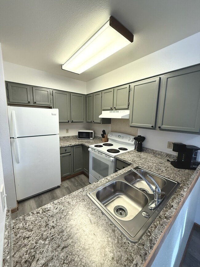 Photo - 1512 Lake Elmo Dr