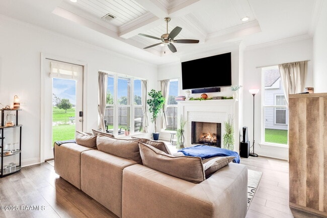 Photo - 213 Tennyson Dr