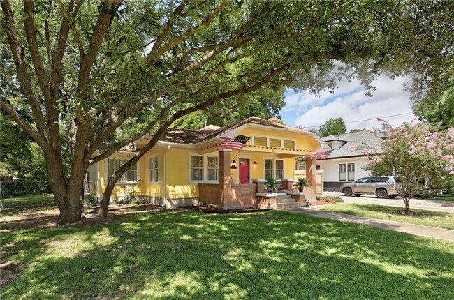 Photo - 1604 S Main St