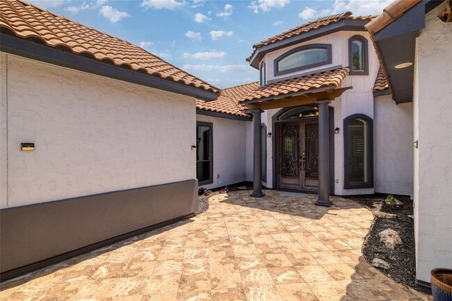 Photo - 15203 Lariat Trail