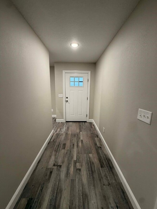 Photo - New build, 3 bed/2 bath, stainless steel appliances, two car garage, fenced in back yard!!!!