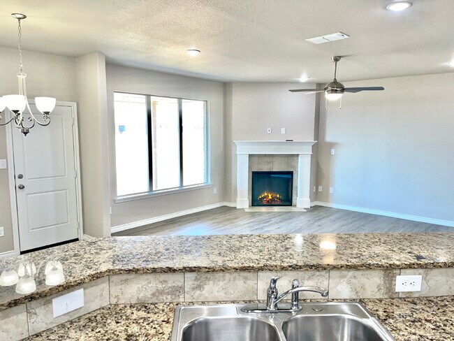 Photo - Beautiful 3-Bed Oasis with Granite Touches in Lubbock – 1650 Sq. Ft. of Comfort!