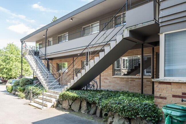 Photo - GLP Green Lake Park Apartments