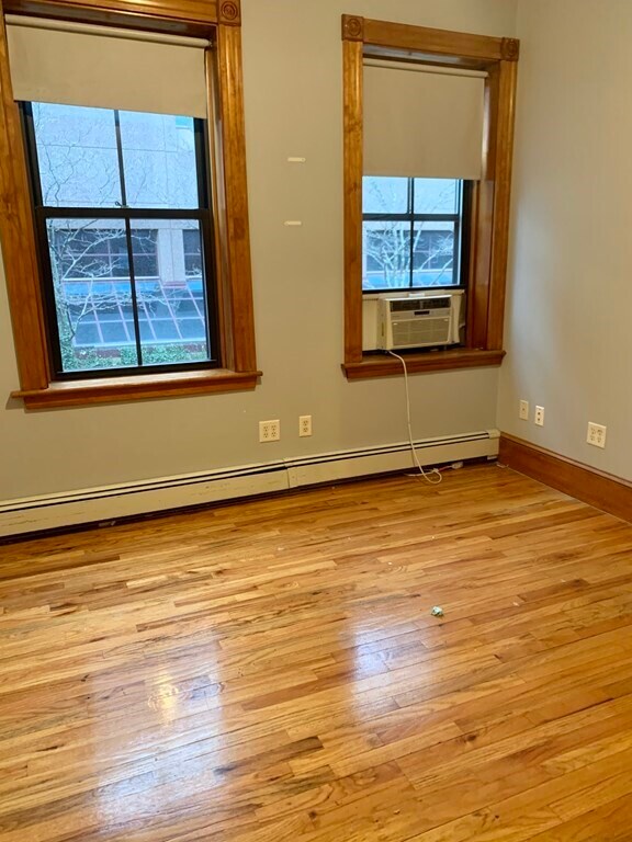 Photo - 95 E Brookline St Unit uni3 2-bed