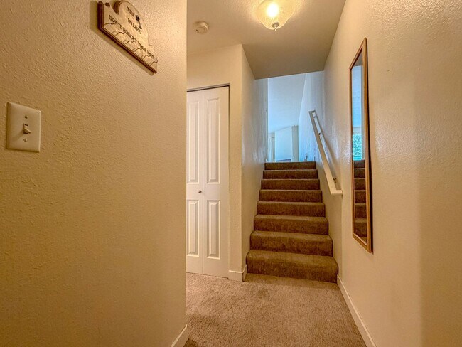 Photo - Convient Location on Burke-Gilman Trail! 1bd/1bth Sand Point Condo, $1,875/mo. Unit B839