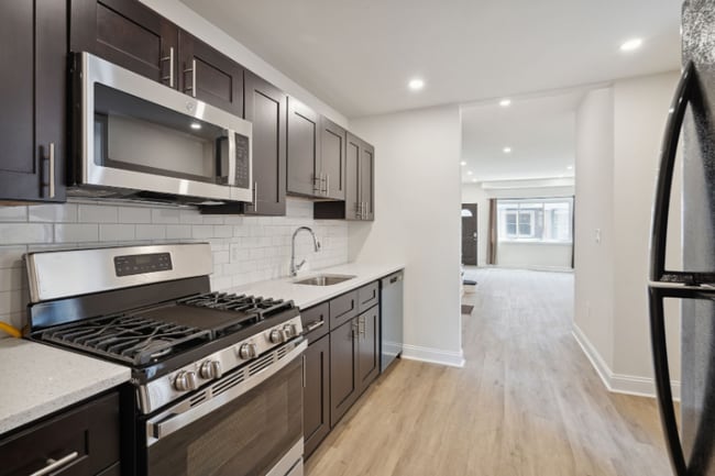 Photo - 1814 S Taylor St