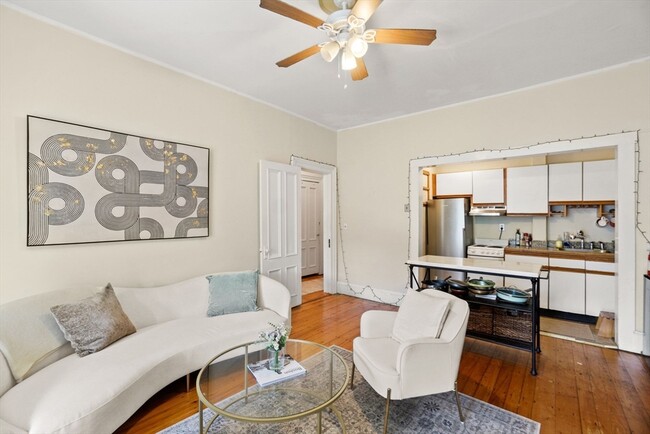 Photo - 298 Marlborough St Unidad 6