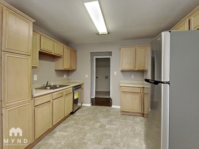 Photo - 327 W Little Creek Rd