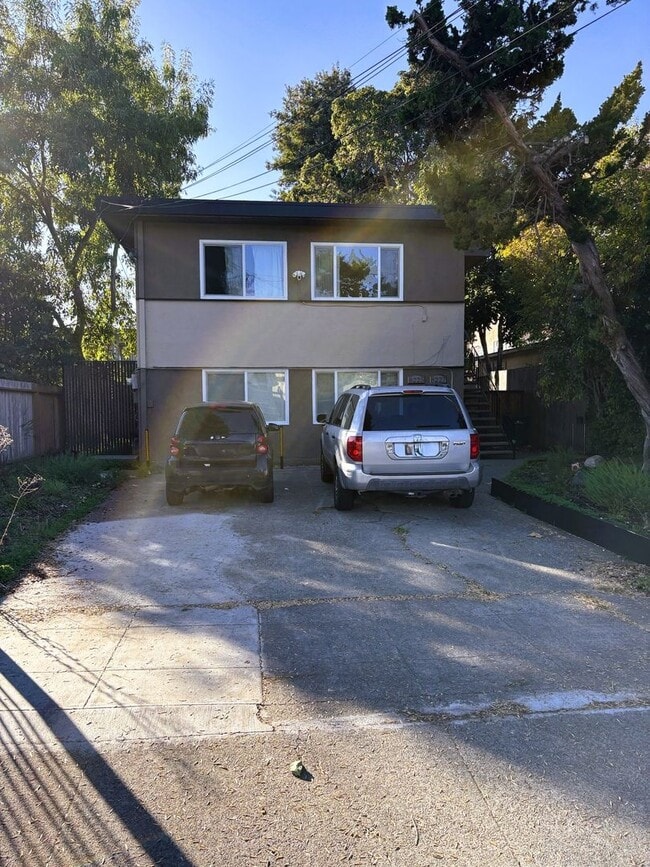 Photo - 8225-8227 Dowling St. Unit 8225