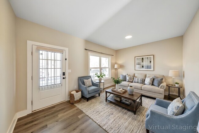Photo - 336 Nobleman Way
