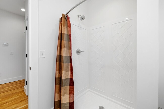 Photo - 2104 Jade Dr