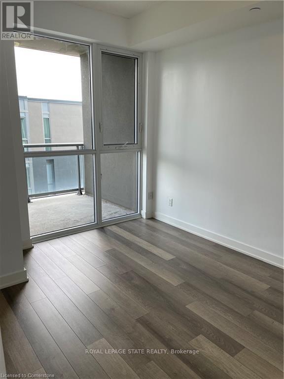 Photo - 5220 Dundas St Unit D412