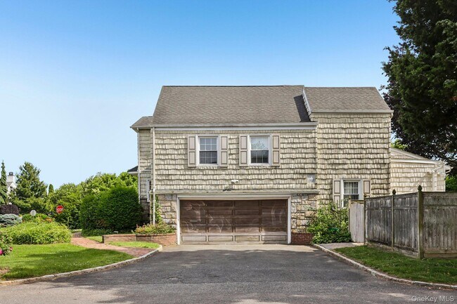 1304 Harbor Rd
