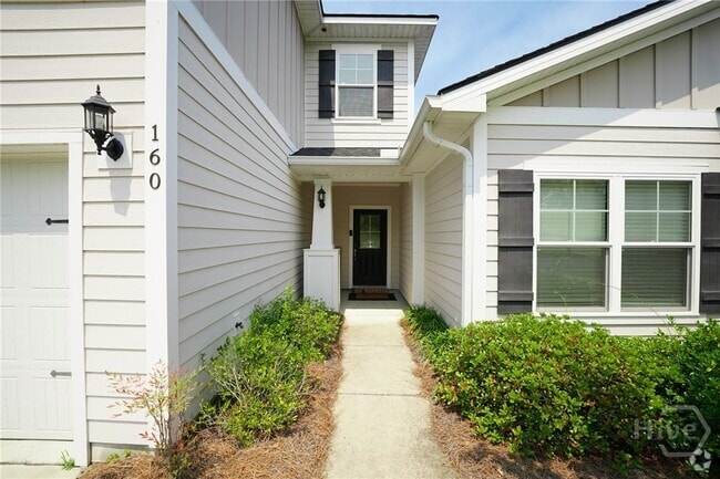Building Photo - 160 Lake Lily Dr Rental