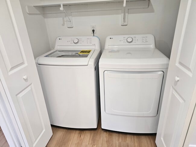 Photo - 3610 Woodside Ct