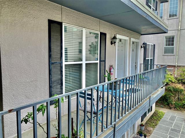 Building Photo - 4520 Holland Ave Unit 206
