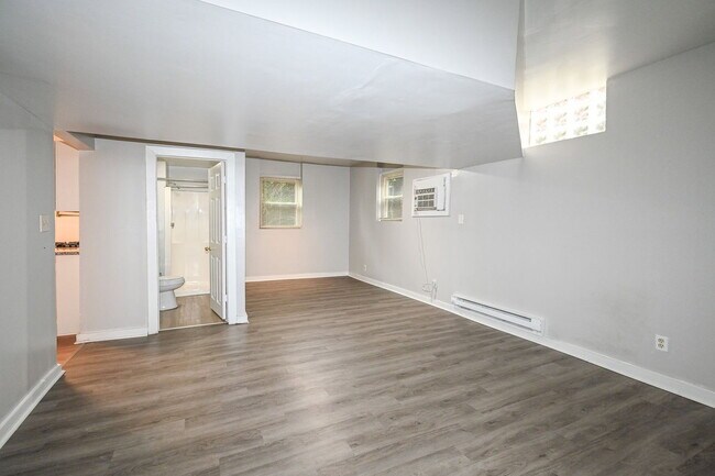 872 Clifton Crest Terrace Unit 3