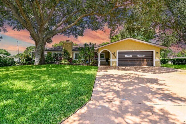 Photo - 8590 119th St N