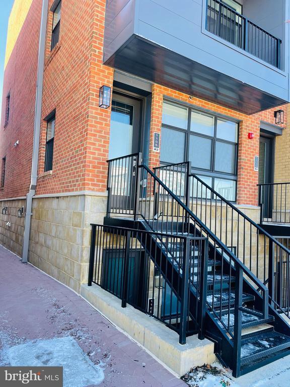 Building Photo - 1106 S Highland St Unit 2