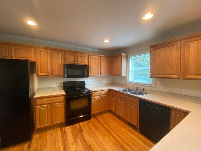 Photo - PRE-LEASING FOR FALL 2026!