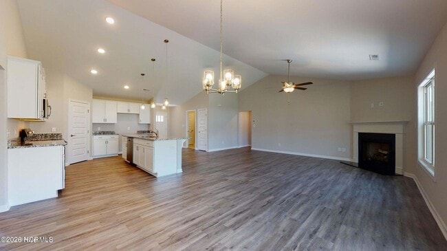 Photo - 93 Robertson Ln