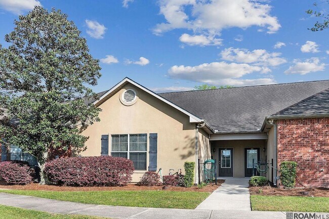 Building Photo - 809 Summer Breeze Dr Unit 308 Rental