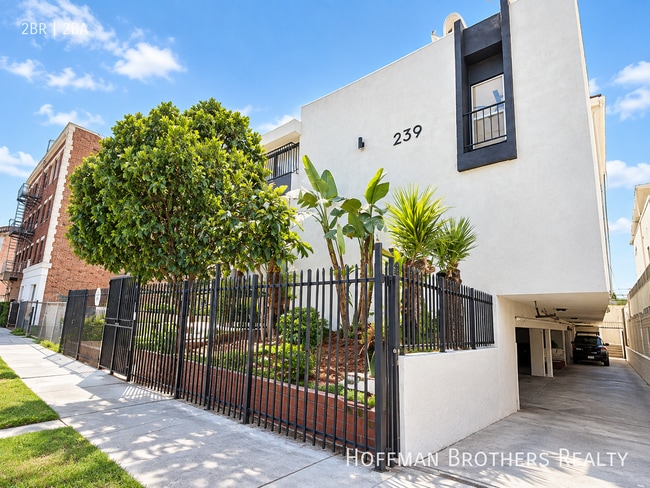 239 S Harvard Blvd Unit 1
