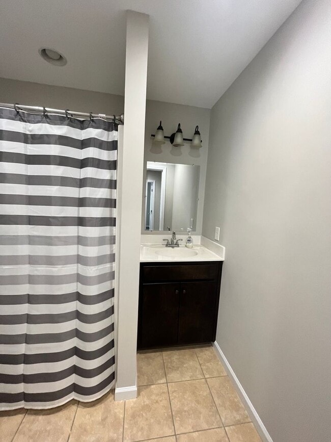 Photo - Luxury Living in Winchester, TN: Spacious ...