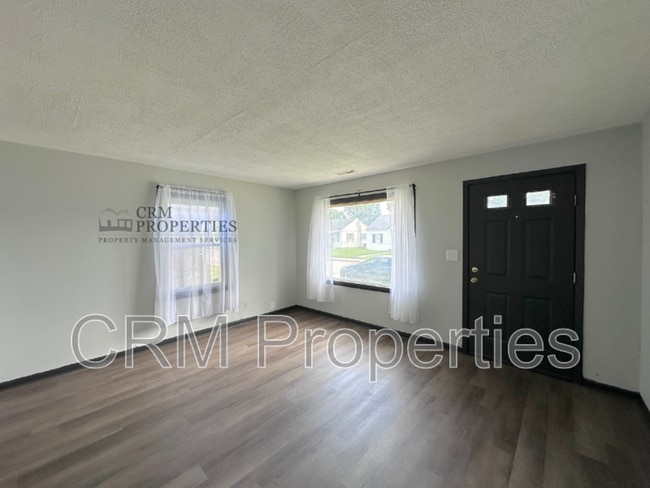 Photo - 1034 E Elm St