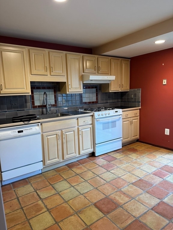 Photo - 445 Old Stone Brook