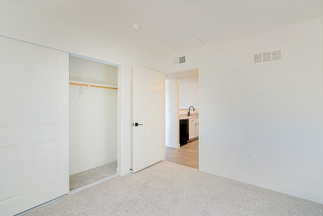 Photo - Marana Apartments