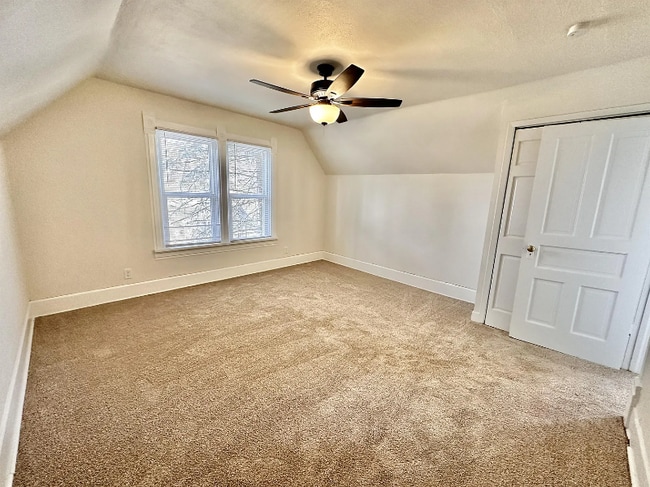 Photo - 1008 Giles St